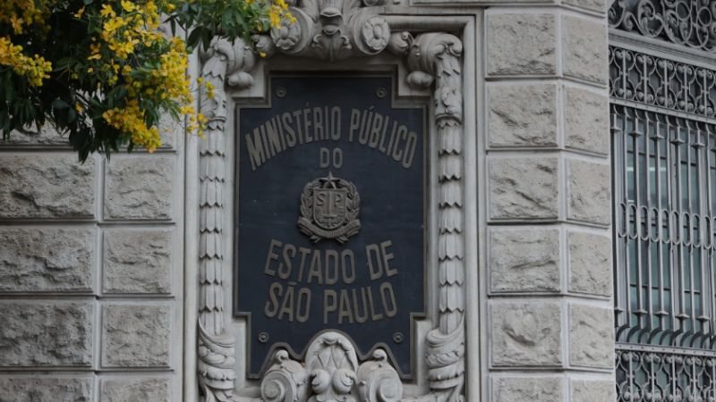 Policiais são denunciados por exigirem propina para não investigar influenciadores; saiba mais