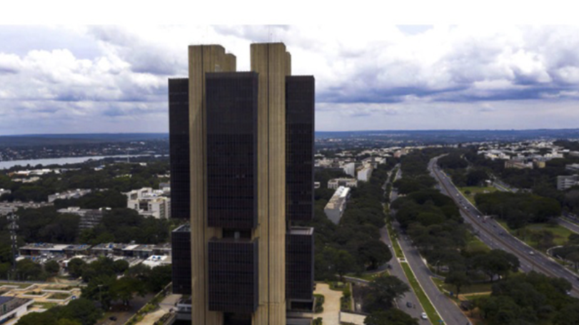 Ataque coordenado por Vorcaro contra BC seguiu cartilha de agência, com contratos de R$ 8 milhões