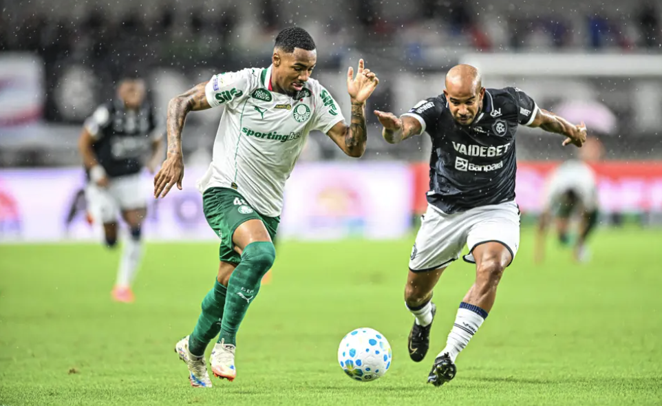 Palmeiras tropeça, Flamengo encosta e Grêmio entra no Z-4: veja os resultados da 15ª rodada