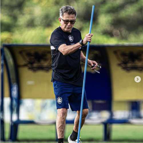 Clube da Série A demite treinador após começo ruim na temporada