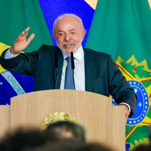 Lula sanciona lei que prevê perdão de dívidas de MEIs e amplia limite de faturamento